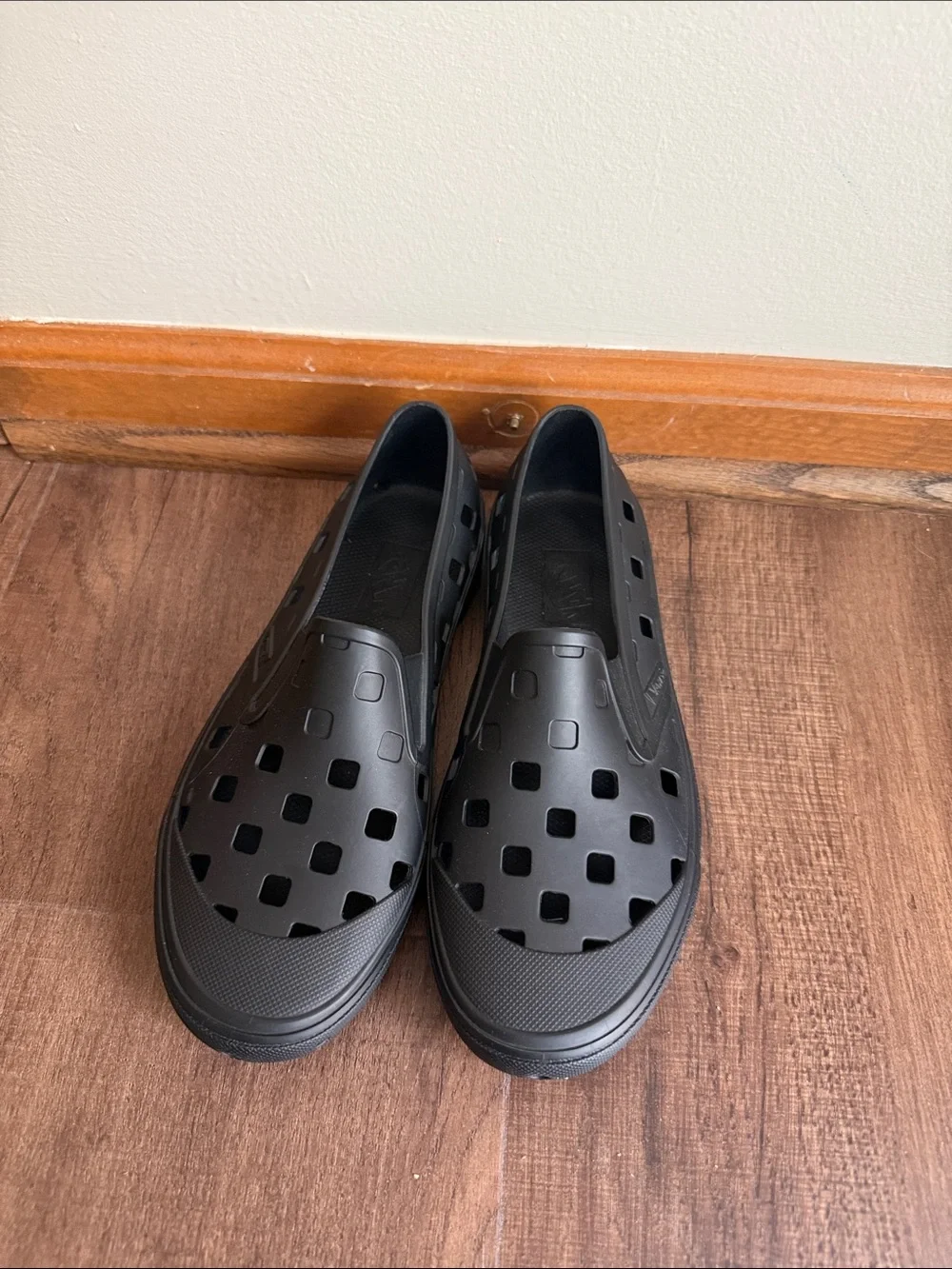 Vans Black Slip-On Ventilated Sandals - Picture 1 of 4